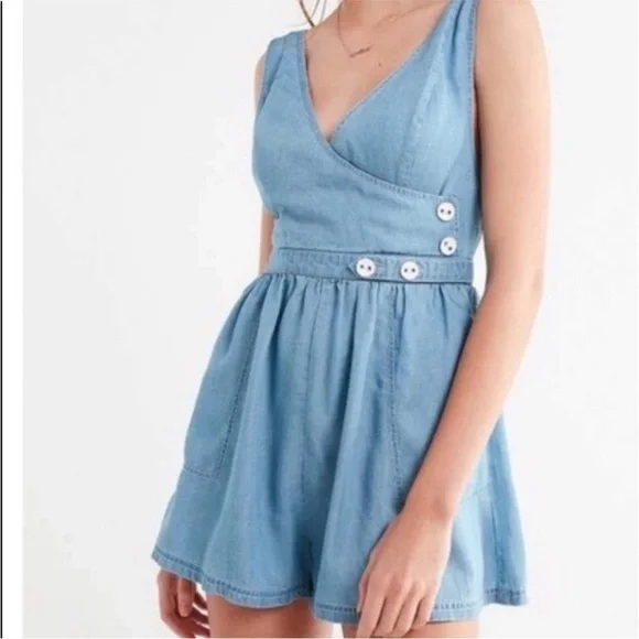 Urban Outfitters romper size S EUC - Picture 7 of 7